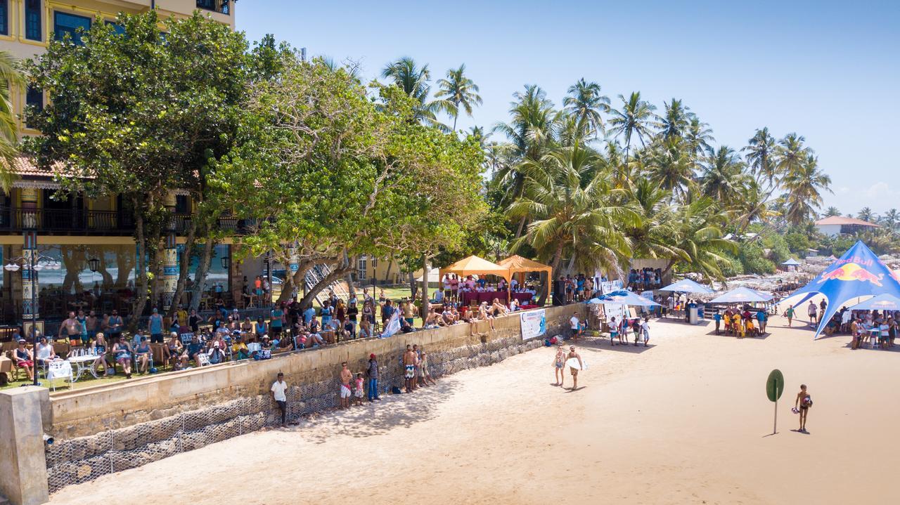Beach Front Ахангама Екстериор снимка