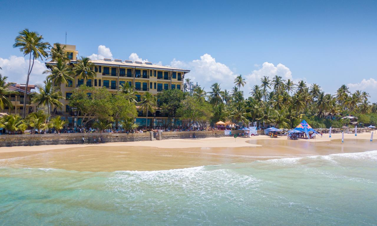 Beach Front Ахангама Екстериор снимка