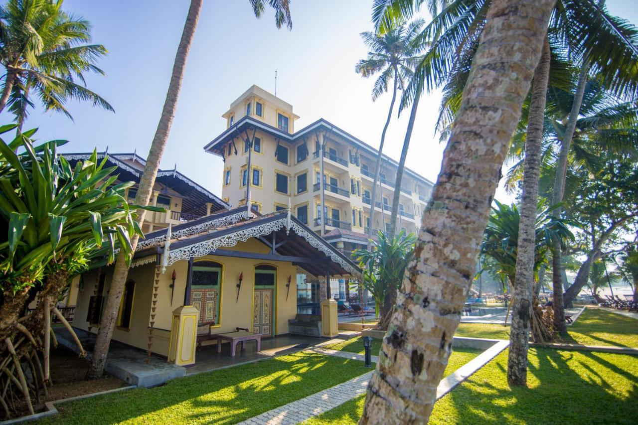 Beach Front Ахангама Екстериор снимка